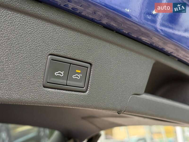 Позашляховик / Кросовер Volkswagen Touareg 2021 в Києві фото 30 Позашляховик / Кросовер Volkswagen Touareg 2021 в Києві