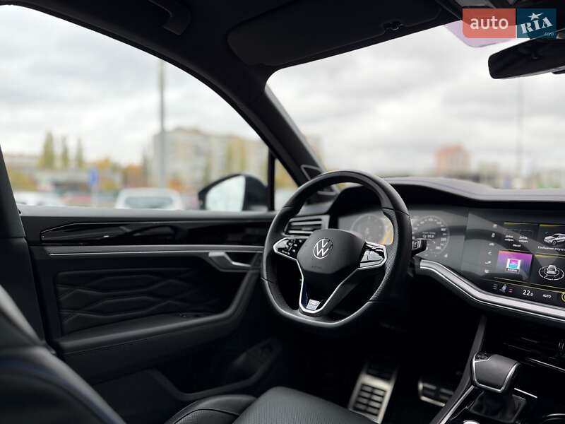 Позашляховик / Кросовер Volkswagen Touareg 2021 в Києві фото 26 Позашляховик / Кросовер Volkswagen Touareg 2021 в Києві