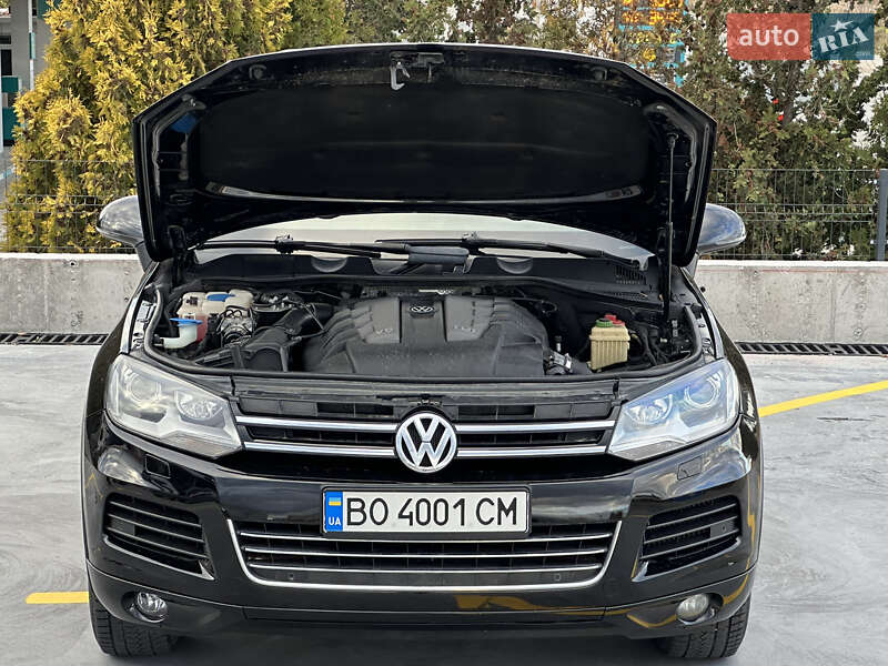 Позашляховик / Кросовер Volkswagen Touareg 2012 в Тернополі