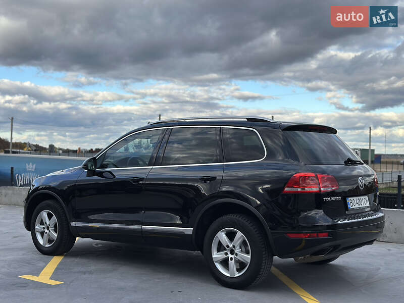 Позашляховик / Кросовер Volkswagen Touareg 2012 в Тернополі