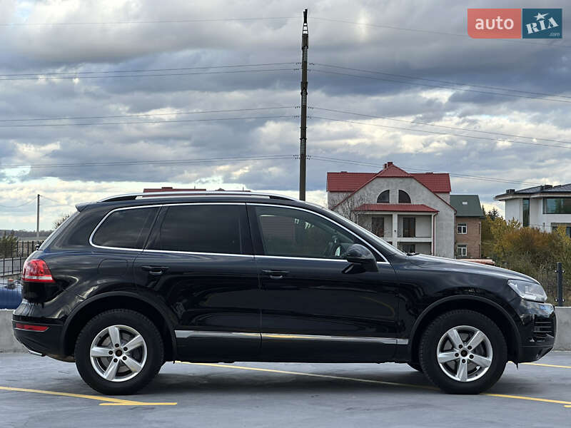 Позашляховик / Кросовер Volkswagen Touareg 2012 в Тернополі