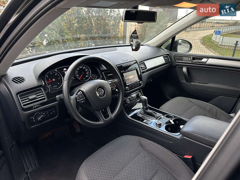 Позашляховик / Кросовер Volkswagen Touareg 2012 в Тернополі