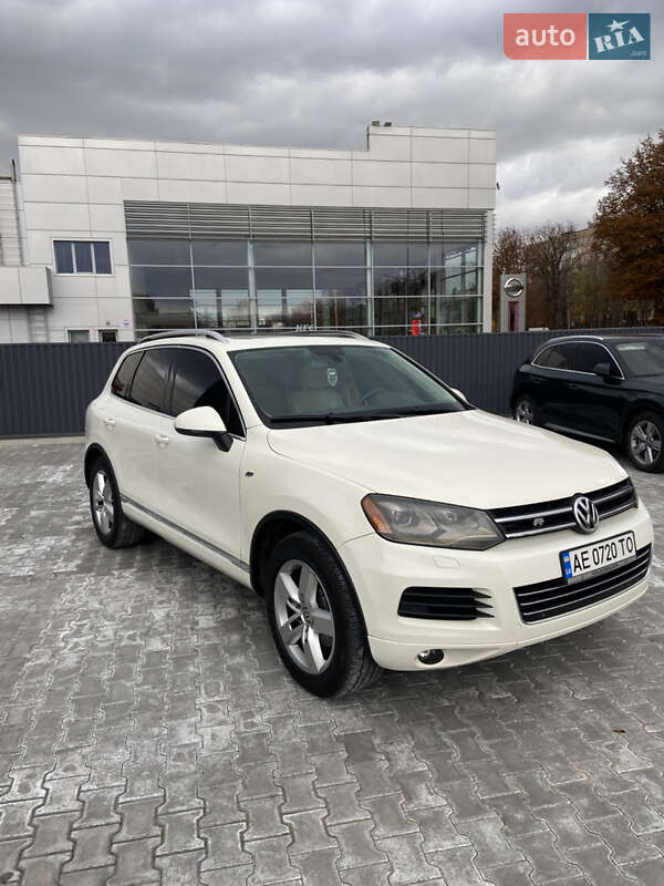 Позашляховик / Кросовер Volkswagen Touareg 2012 в Кривому Розі