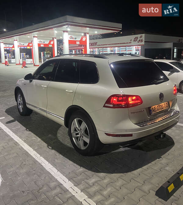 Позашляховик / Кросовер Volkswagen Touareg 2012 в Кривому Розі