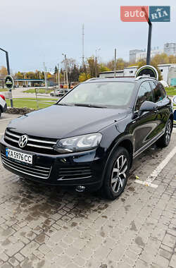 Позашляховик / Кросовер Volkswagen Touareg 2013 в Харкові