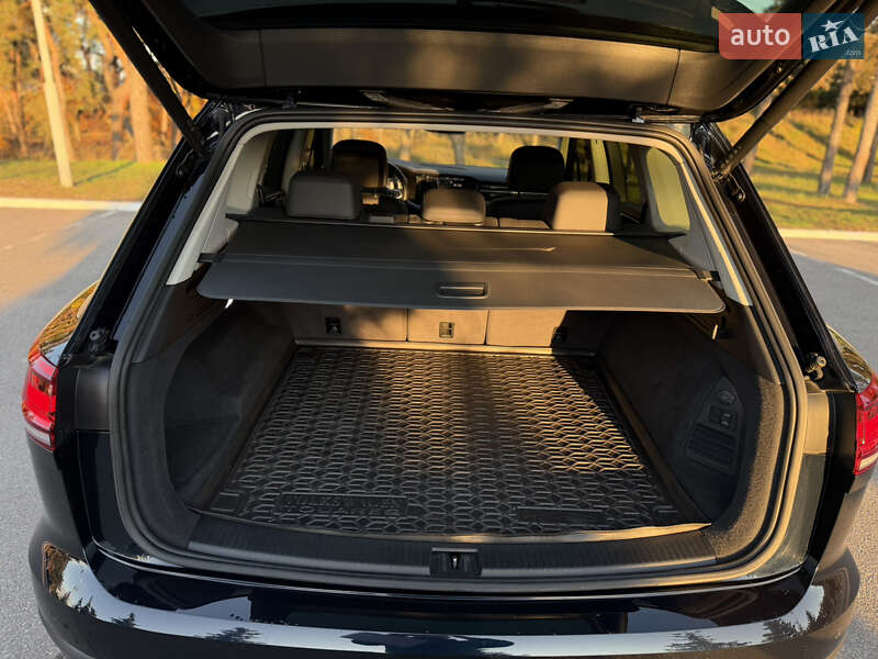 Позашляховик / Кросовер Volkswagen Touareg 2021 в Києві фото 29 Позашляховик / Кросовер Volkswagen Touareg 2021 в Києві