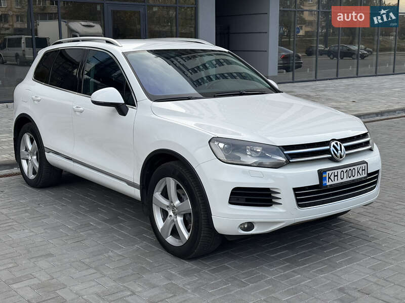 Позашляховик / Кросовер Volkswagen Touareg 2012 в Дніпрі фото 3 Позашляховик / Кросовер Volkswagen Touareg 2012 в Дніпрі