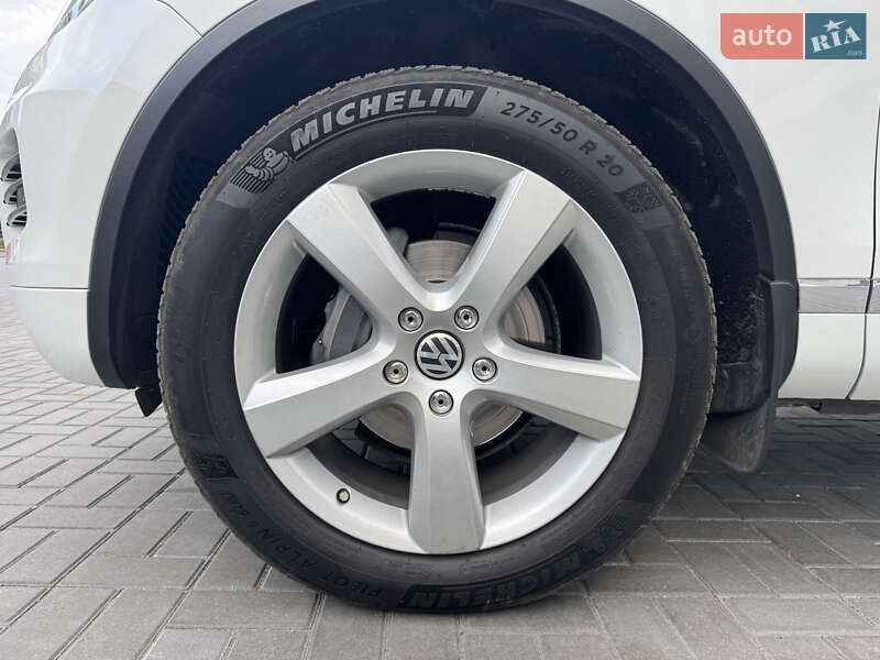 Позашляховик / Кросовер Volkswagen Touareg 2012 в Дніпрі фото 22 Позашляховик / Кросовер Volkswagen Touareg 2012 в Дніпрі