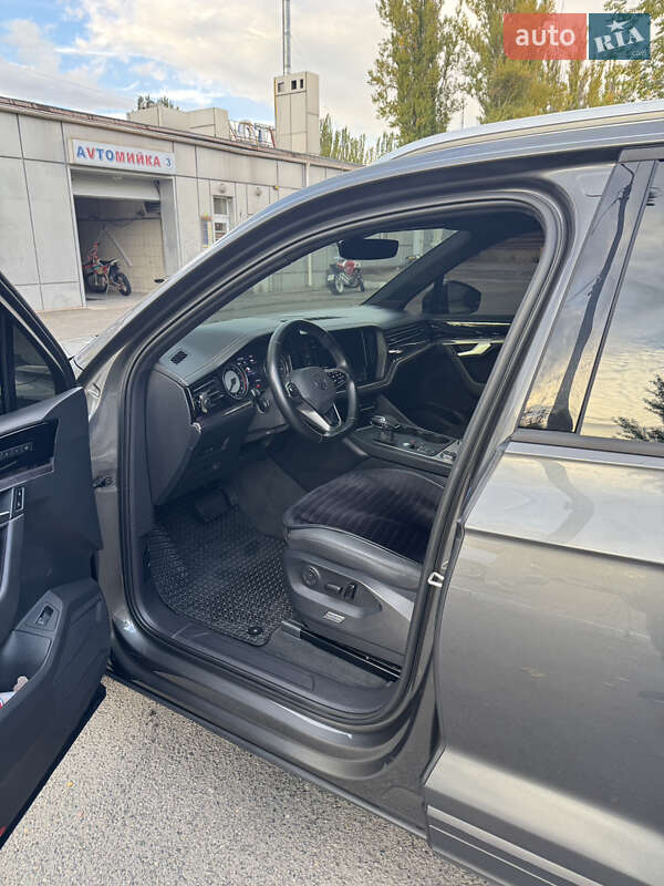 Позашляховик / Кросовер Volkswagen Touareg 2020 в Кривому Розі фото 4 Позашляховик / Кросовер Volkswagen Touareg 2020 в Кривому Розі
