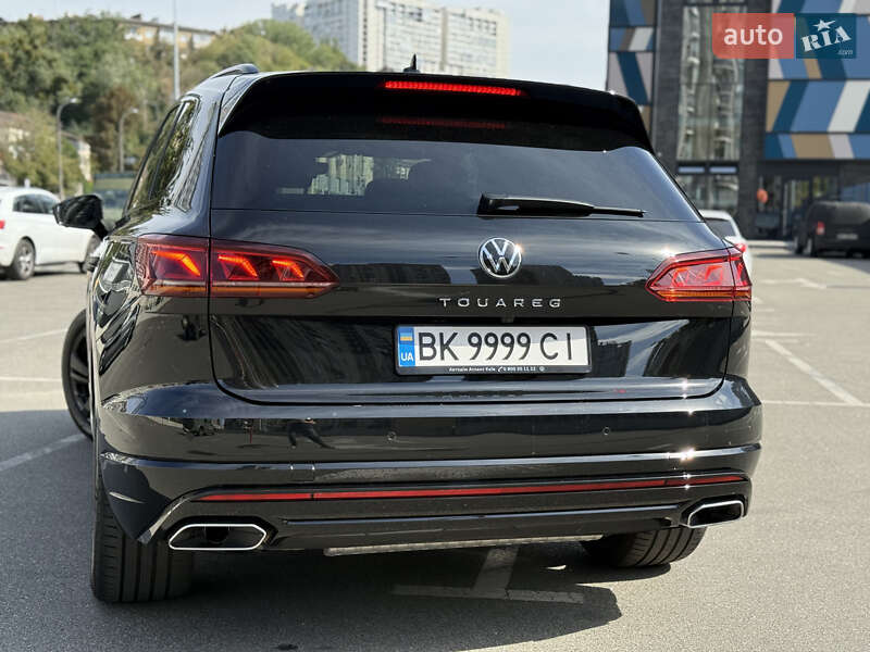 Позашляховик / Кросовер Volkswagen Touareg 2023 в Києві