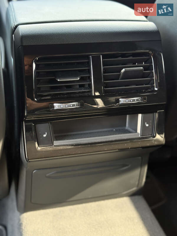 Позашляховик / Кросовер Volkswagen Touareg 2023 в Києві