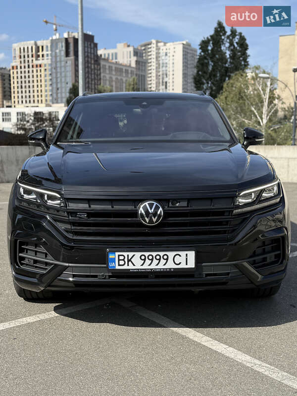 Позашляховик / Кросовер Volkswagen Touareg 2023 в Києві