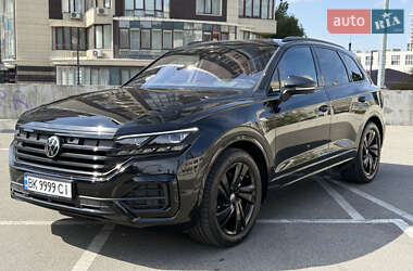 Внедорожник / Кроссовер Volkswagen Touareg 2023 в Киеве