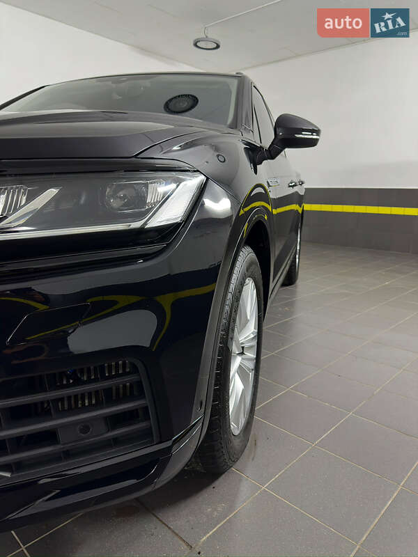 Позашляховик / Кросовер Volkswagen Touareg 2019 в Козятині фото 27 Позашляховик / Кросовер Volkswagen Touareg 2019 в Козятині
