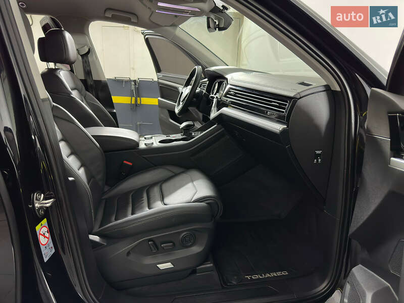 Позашляховик / Кросовер Volkswagen Touareg 2019 в Козятині фото 46 Позашляховик / Кросовер Volkswagen Touareg 2019 в Козятині