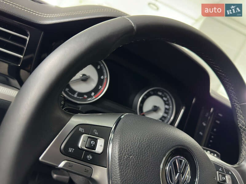 Позашляховик / Кросовер Volkswagen Touareg 2019 в Козятині фото 64 Позашляховик / Кросовер Volkswagen Touareg 2019 в Козятині