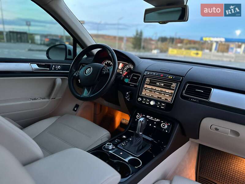 Внедорожник / Кроссовер Volkswagen Touareg 2016 в Тернополе фото 43 Внедорожник / Кроссовер Volkswagen Touareg 2016 в Тернополе