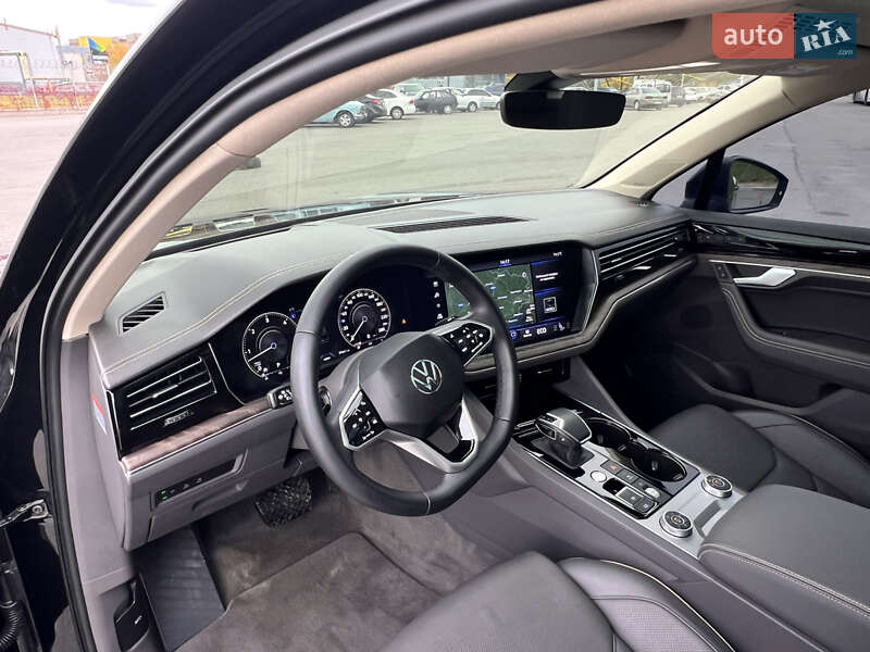 Позашляховик / Кросовер Volkswagen Touareg 2022 в Дніпрі фото 17 Позашляховик / Кросовер Volkswagen Touareg 2022 в Дніпрі