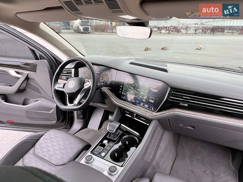 Позашляховик / Кросовер Volkswagen Touareg 2022 в Дніпрі фото 25 Позашляховик / Кросовер Volkswagen Touareg 2022 в Дніпрі