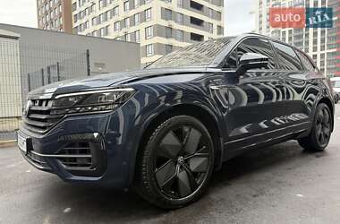 Внедорожник / Кроссовер Volkswagen Touareg 2023 в Киеве
