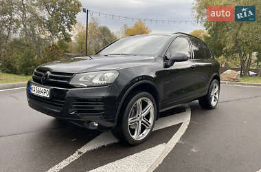 Позашляховик / Кросовер Volkswagen Touareg 2013 в Києві