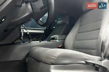 Внедорожник / Кроссовер Volkswagen Touareg 2007 в 