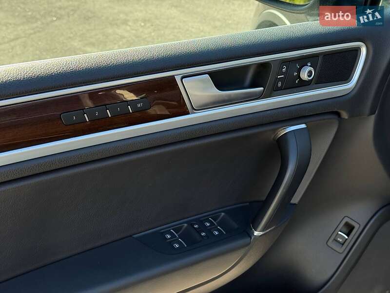 Внедорожник / Кроссовер Volkswagen Touareg 2014 в Каменец-Подольском фото 20 Внедорожник / Кроссовер Volkswagen Touareg 2014 в Каменец-Подольском