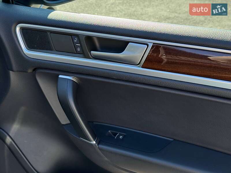 Внедорожник / Кроссовер Volkswagen Touareg 2014 в Каменец-Подольском фото 34 Внедорожник / Кроссовер Volkswagen Touareg 2014 в Каменец-Подольском