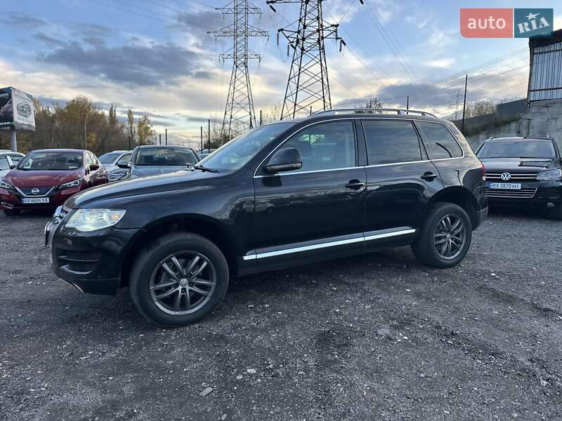 Внедорожник / Кроссовер Volkswagen Touareg 2008 в Хмельницком