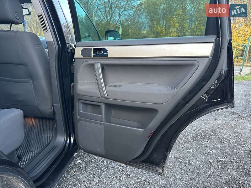 Внедорожник / Кроссовер Volkswagen Touareg 2008 в Хмельницком