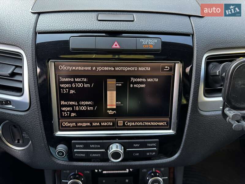 Позашляховик / Кросовер Volkswagen Touareg 2013 в Києві