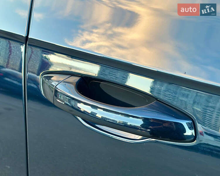 Позашляховик / Кросовер Volkswagen Touareg 2021 в Києві фото 17 Позашляховик / Кросовер Volkswagen Touareg 2021 в Києві