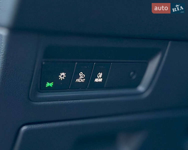 Позашляховик / Кросовер Volkswagen Touareg 2021 в Києві фото 27 Позашляховик / Кросовер Volkswagen Touareg 2021 в Києві