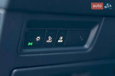 Внедорожник / Кроссовер Volkswagen Touareg 2021 в 