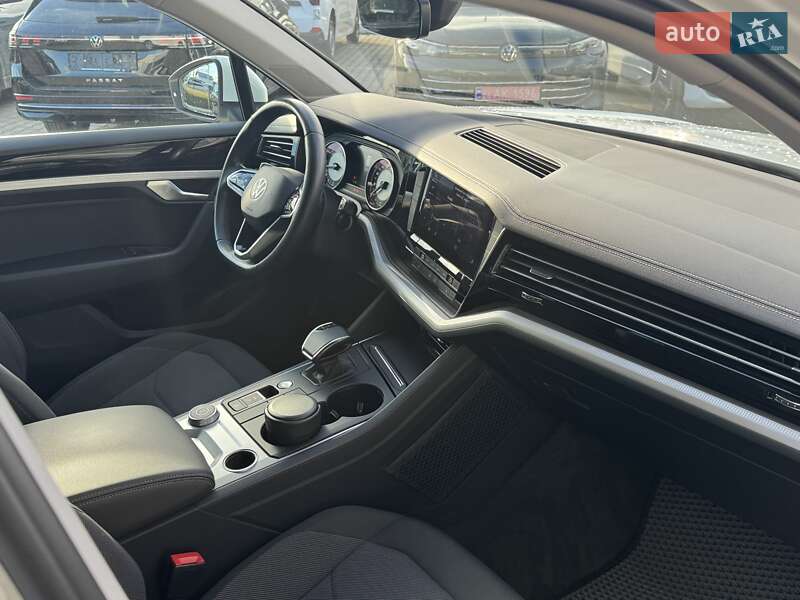 Позашляховик / Кросовер Volkswagen Touareg 2020 в Чернівцях фото 10 Позашляховик / Кросовер Volkswagen Touareg 2020 в Чернівцях