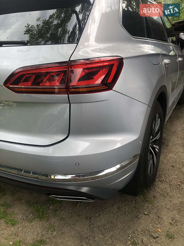 Внедорожник / Кроссовер Volkswagen Touareg 2018 в Тячеве фото 14 Внедорожник / Кроссовер Volkswagen Touareg 2018 в Тячеве