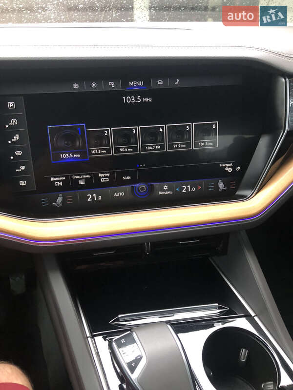 Внедорожник / Кроссовер Volkswagen Touareg 2018 в Тячеве фото 23 Внедорожник / Кроссовер Volkswagen Touareg 2018 в Тячеве