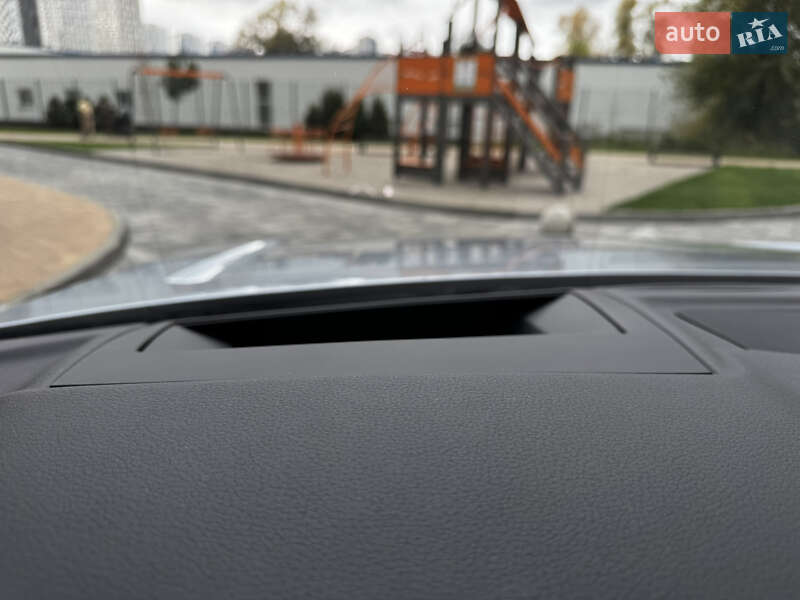 Позашляховик / Кросовер Volkswagen Touareg 2020 в Києві фото 38 Позашляховик / Кросовер Volkswagen Touareg 2020 в Києві