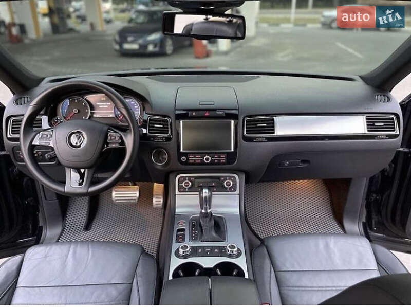 Позашляховик / Кросовер Volkswagen Touareg 2012 в Дніпрі фото 8 Позашляховик / Кросовер Volkswagen Touareg 2012 в Дніпрі
