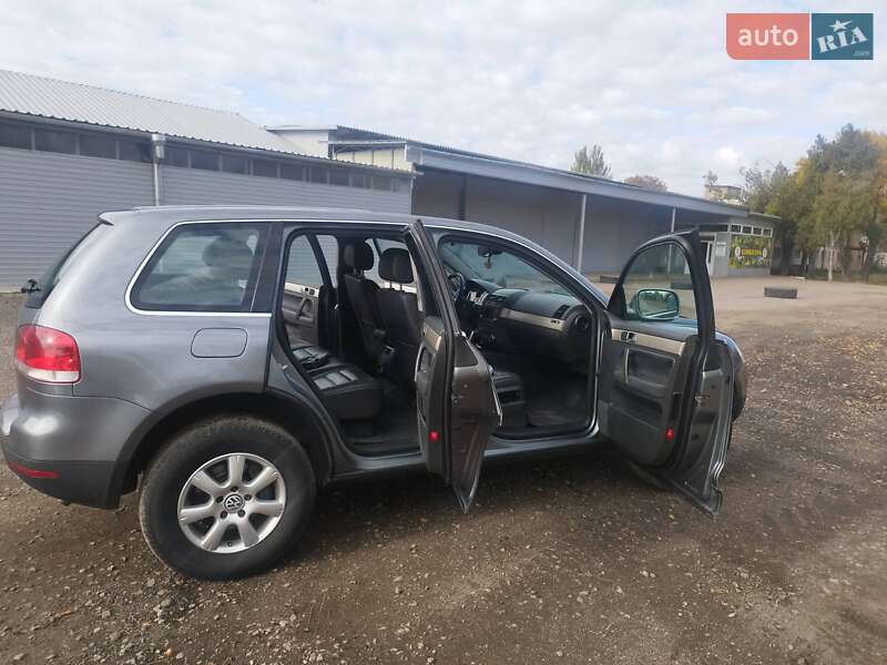Внедорожник / Кроссовер Volkswagen Touareg 2005 в Николаеве фото 7 Внедорожник / Кроссовер Volkswagen Touareg 2005 в Николаеве