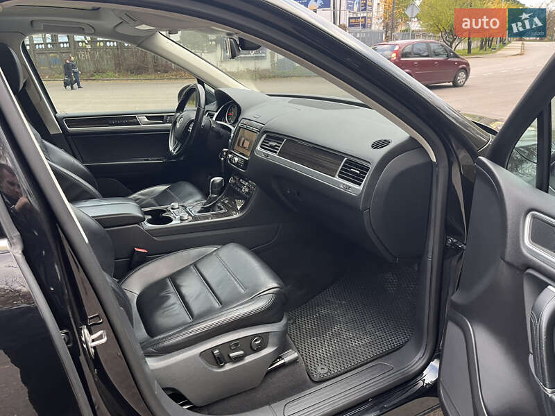 Внедорожник / Кроссовер Volkswagen Touareg 2014 в Киеве фото 19 Внедорожник / Кроссовер Volkswagen Touareg 2014 в Киеве