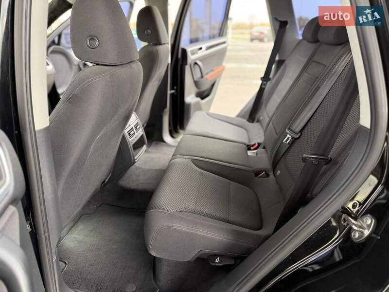 Внедорожник / Кроссовер Volkswagen Touareg 2012 в Днепре фото 22 Внедорожник / Кроссовер Volkswagen Touareg 2012 в Днепре