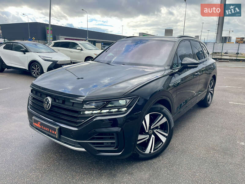 Позашляховик / Кросовер Volkswagen Touareg 2020 в Києві фото 17 Позашляховик / Кросовер Volkswagen Touareg 2020 в Києві