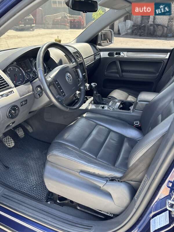 Внедорожник / Кроссовер Volkswagen Touareg 2006 в Теофиполе