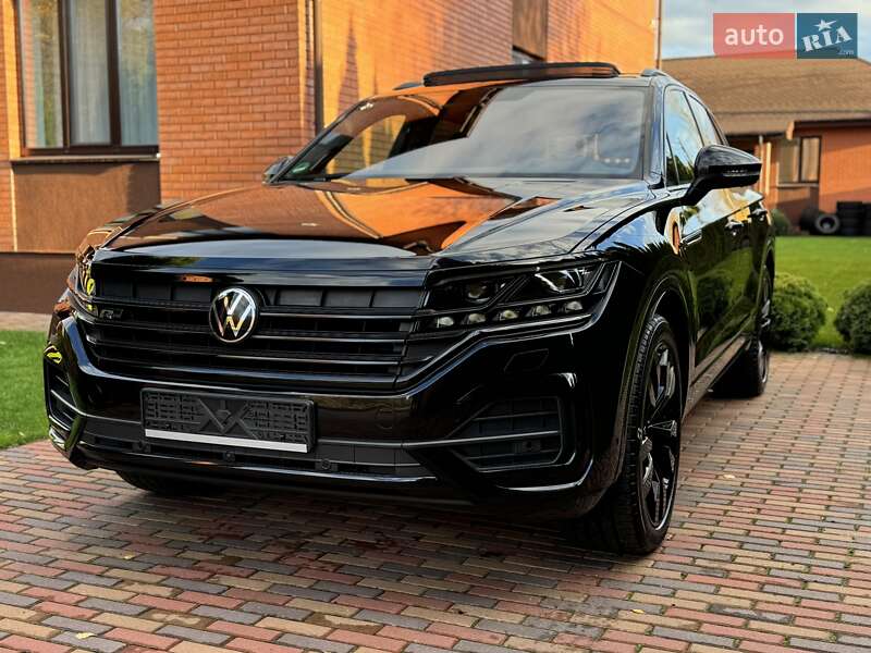 Позашляховик / Кросовер Volkswagen Touareg 2021 в Києві