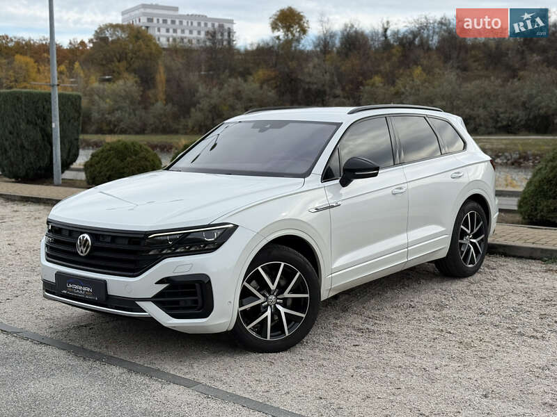 Позашляховик / Кросовер Volkswagen Touareg 2019 в Дніпрі
