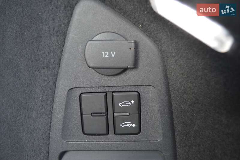 Внедорожник / Кроссовер Volkswagen Touareg 2018 в Одессе