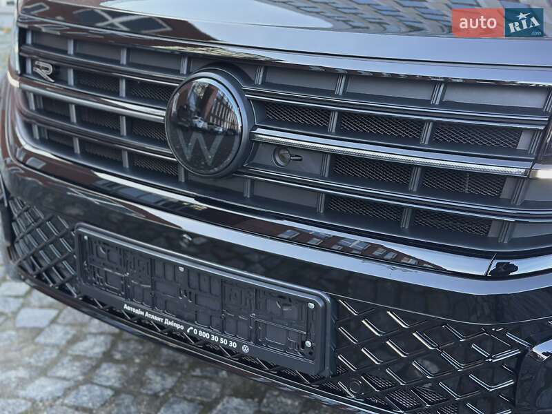 Внедорожник / Кроссовер Volkswagen Touareg 2025 в Днепре