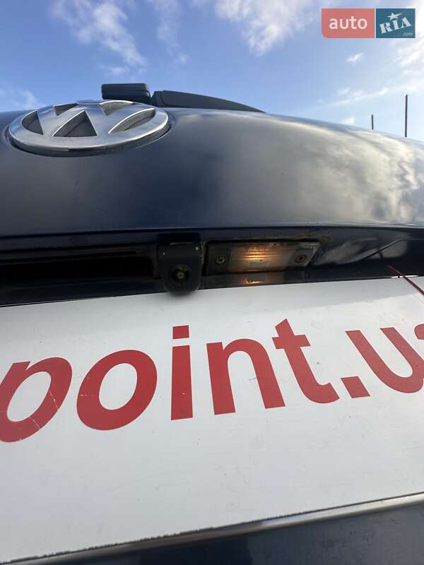 Позашляховик / Кросовер Volkswagen Touareg 2005 в Сумах