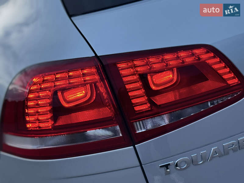 Внедорожник / Кроссовер Volkswagen Touareg 2015 в Дрогобыче